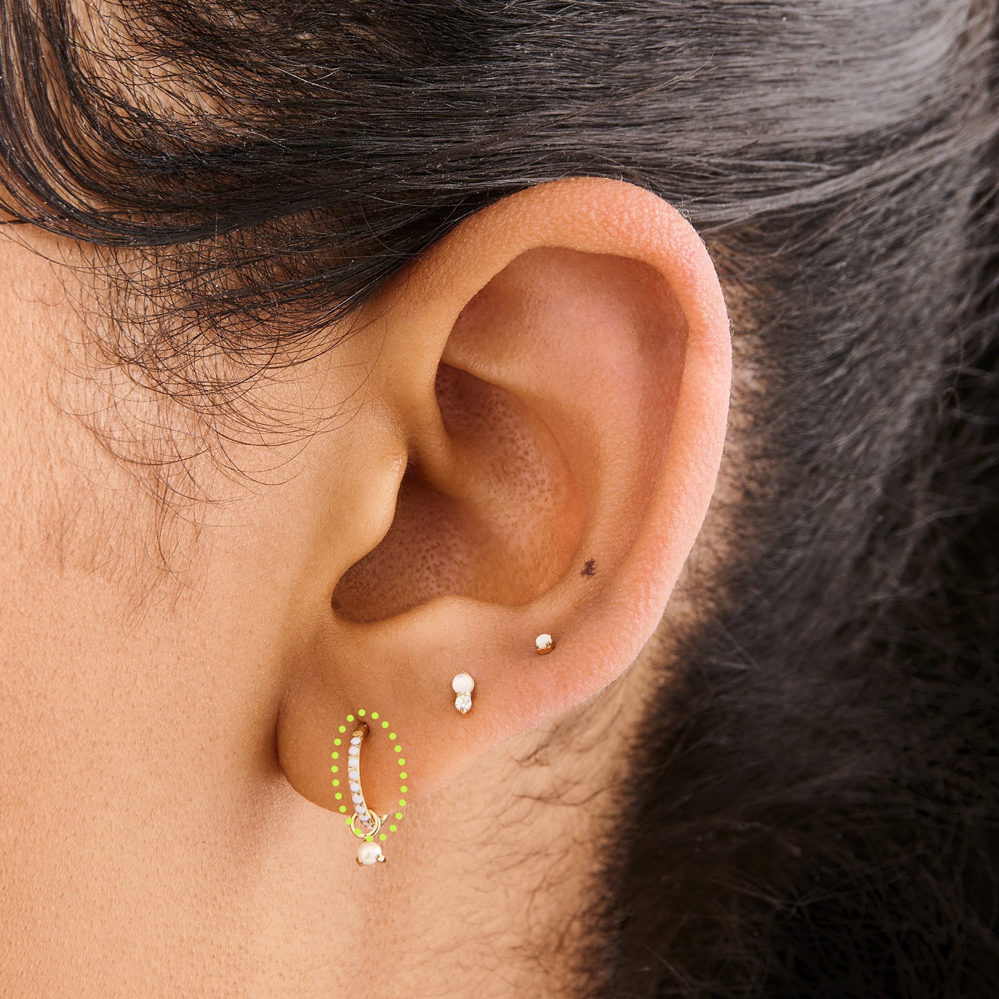 8mm Pave Clicker