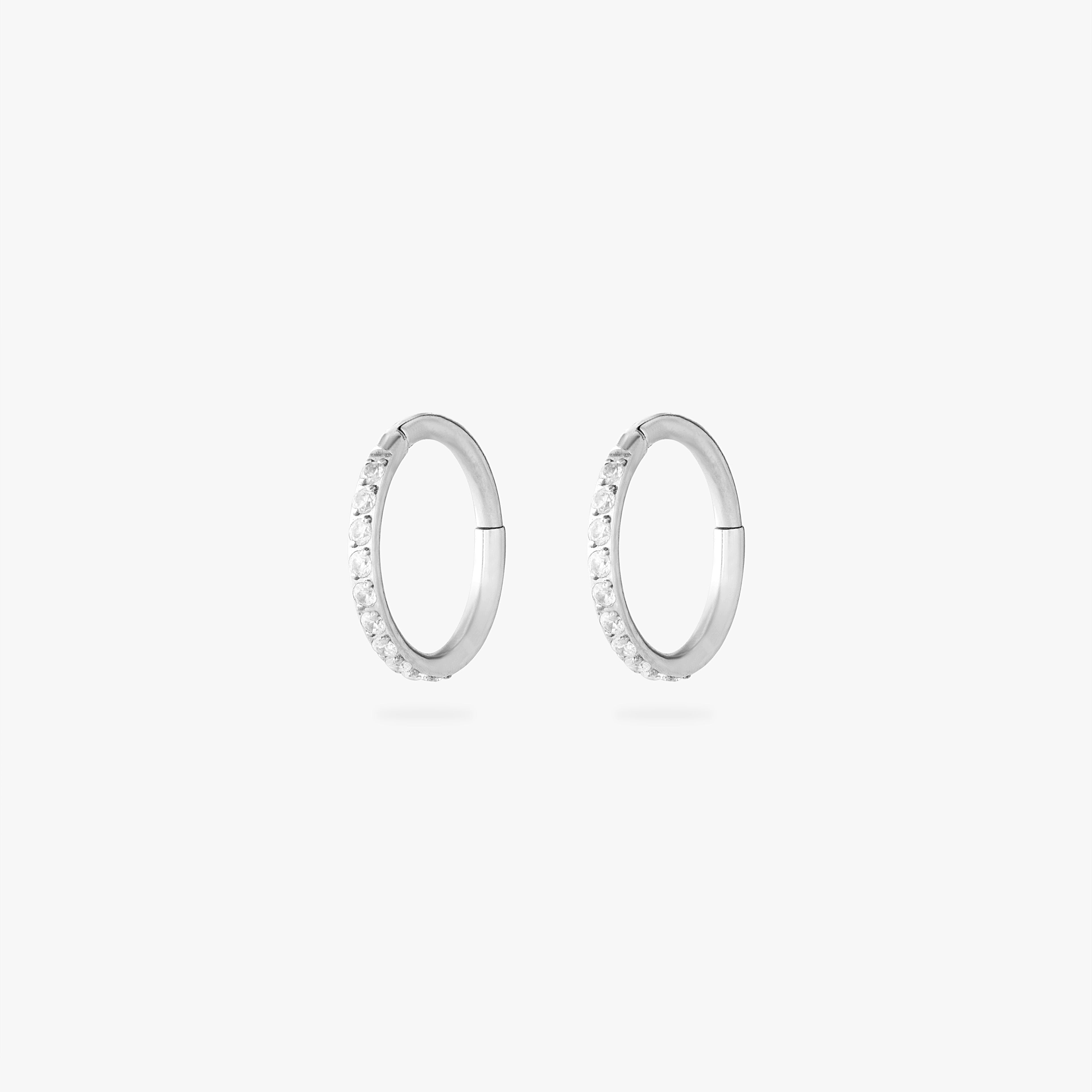 8mm Pave Clicker
